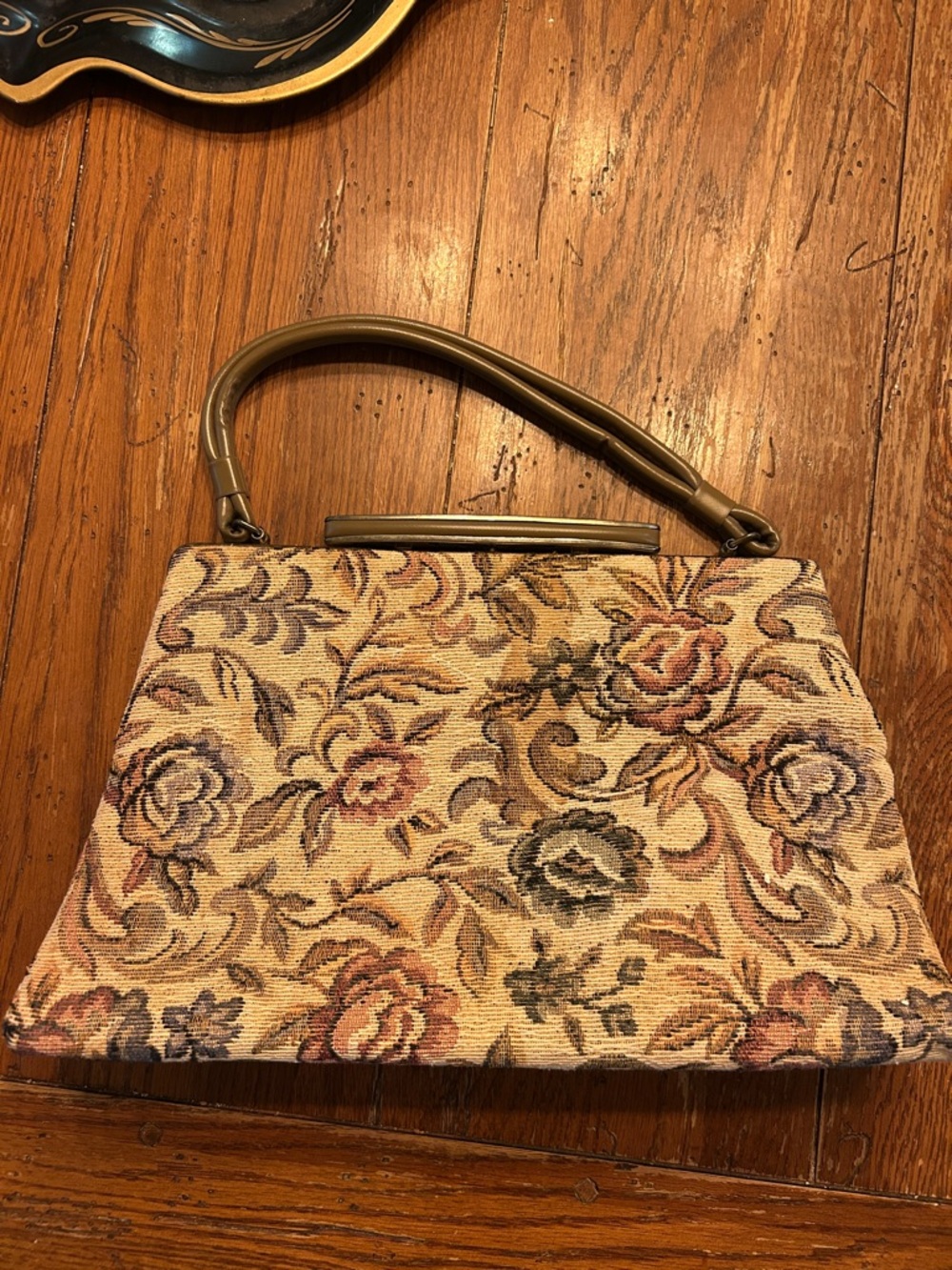 Vintage Dover Floral Tapestry Top-Handle Bag in Cream and Pink purse